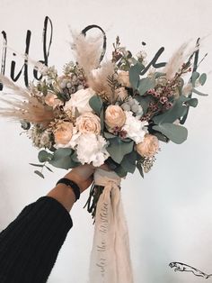 Stylish Flower Bouquet for Wedding